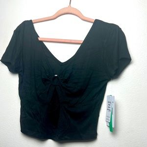 Flattering black, crop top with keyhole detailing